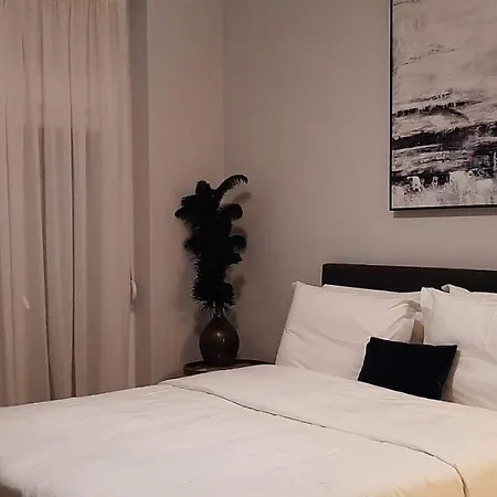 Homing Inspired Modern Living Vólos